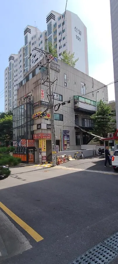 Yeouido Stay contacts